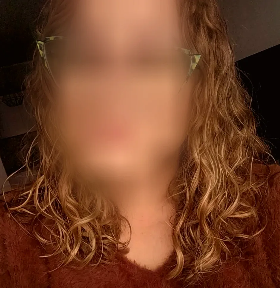 Eva, 29