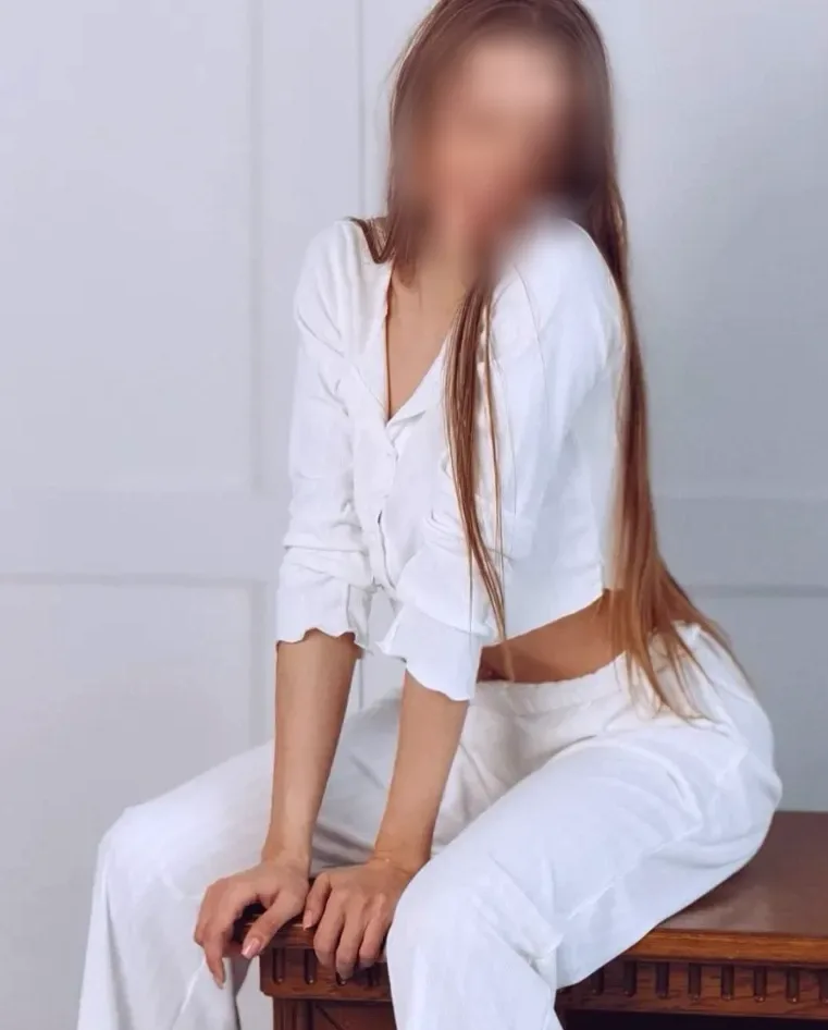 Kerstin, 26