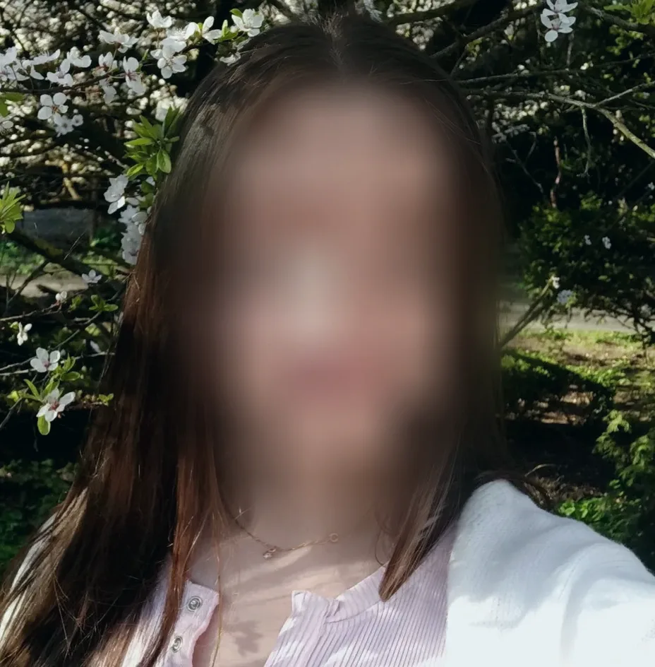 Marie, 32